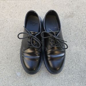 Dr. Martens Black Genuine Smooth Leather Oxfords 14345 - US W Size 8